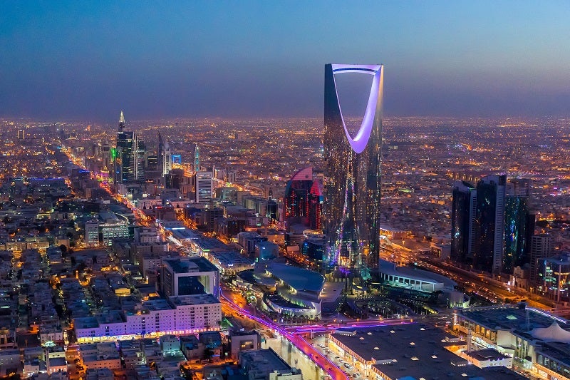 Saudi Arabia: cash preferred while debit cards maintain dominance