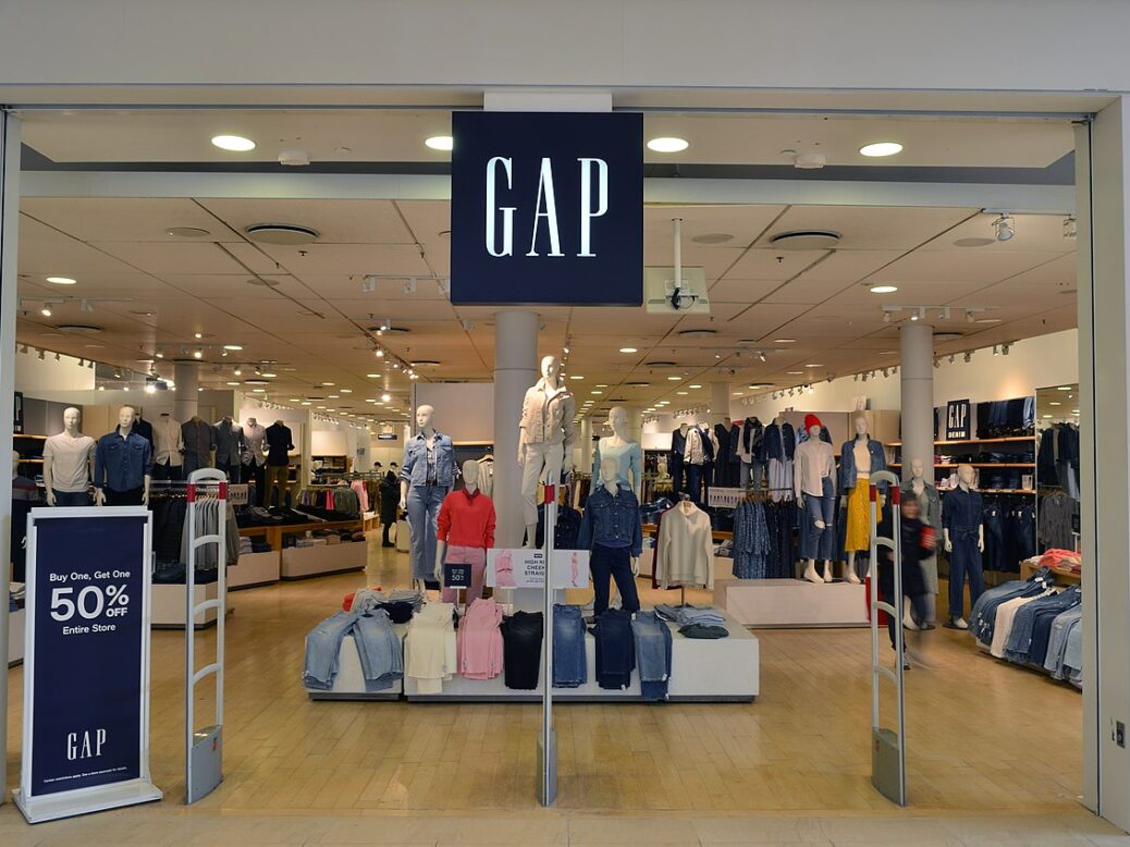 Gap visa synchrony store bank phone number